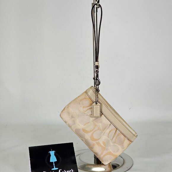 Coach Women's Signature Color Beige Pleated Wristlet 132 - Picture 1 of 13